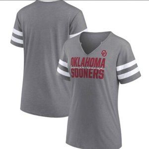 NCAA Oklahoma Sooners Women's Short Sleeve Notch Collar T-Shirt - S